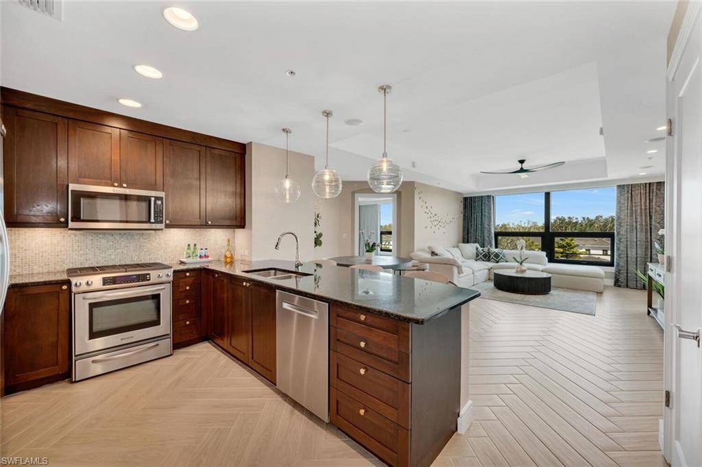 Naples, FL 34108,9115 Strada PL #5311