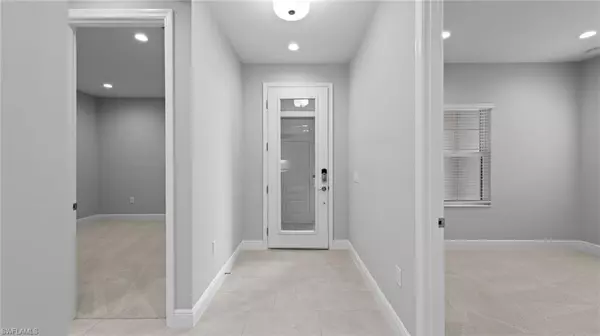 Naples, FL 34120,4636 SkySail DR