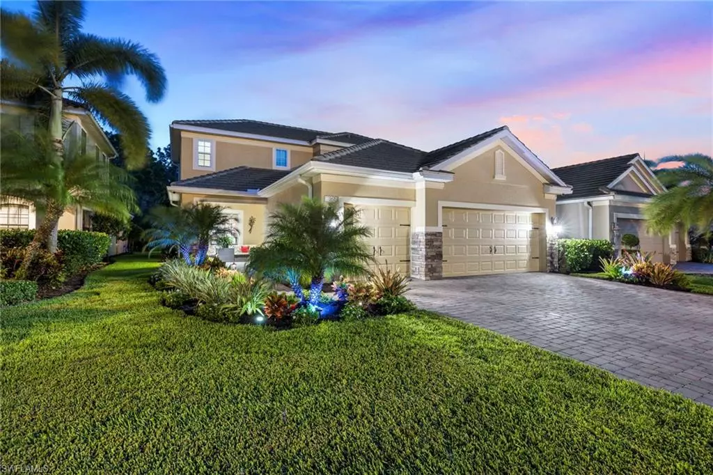 Naples, FL 34120,3675 Canopy CIR