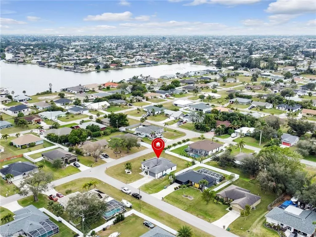 Cape Coral, FL 33991,632 SW 10th ST