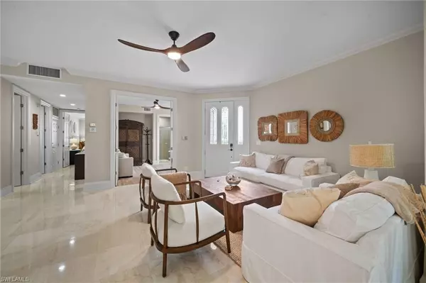 Naples, FL 34103,261 Colonade CIR #2701