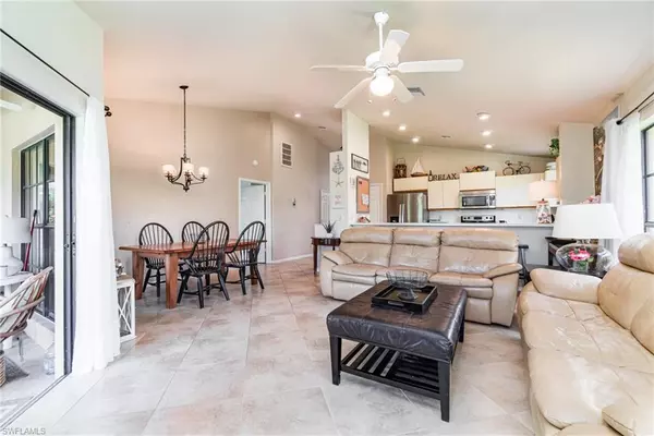 Naples, FL 34110,13018 Parktree CT #8L