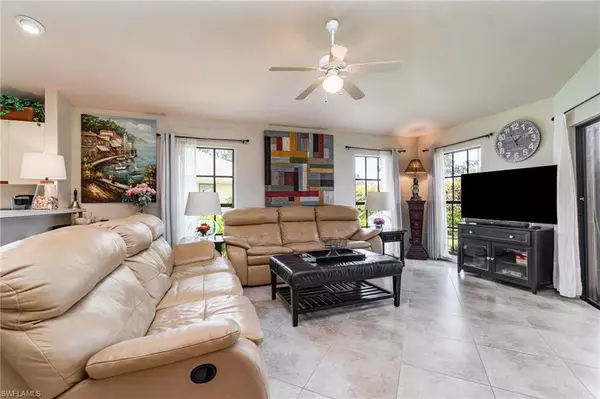 Naples, FL 34110,13018 Parktree CT #8L