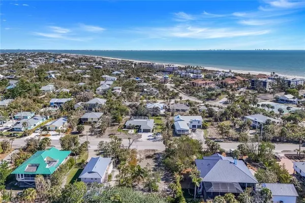 Sanibel, FL 33957,651 Donax ST