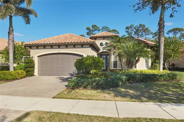 9367 Isla Bella CIR, Bonita Springs, FL 34135