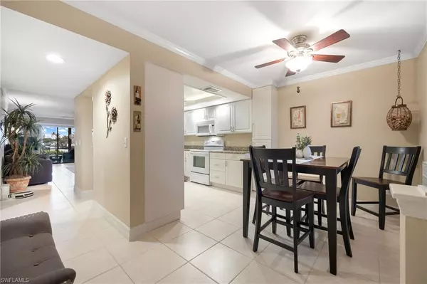 Cape Coral, FL 33914,902 SW 48th TER #104