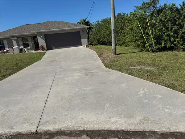 Lehigh Acres, FL 33971,919 Chaplin AVE