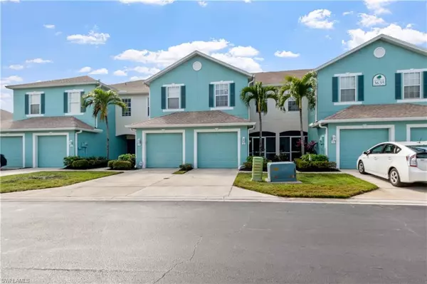 3635 Pine Oak CIR #104, Fort Myers, FL 33916