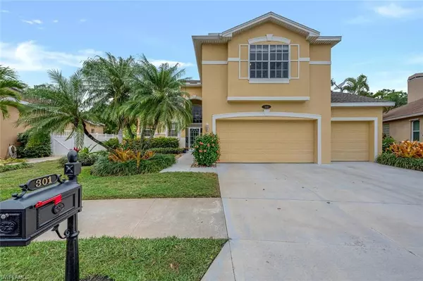 301 Spider Lily LN, Naples, FL 34119