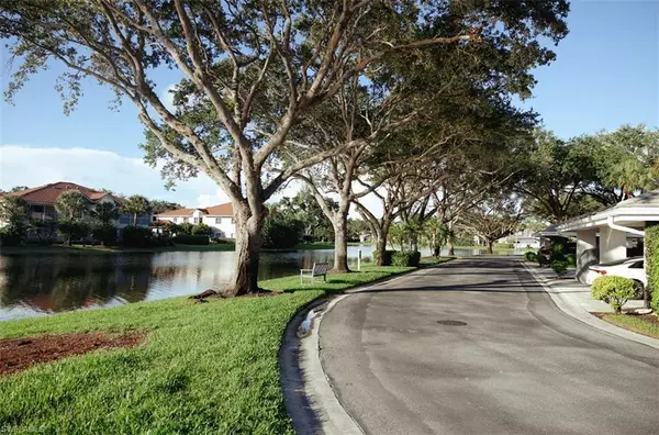 Naples, FL 34119,6270 Bellerive AVE #303