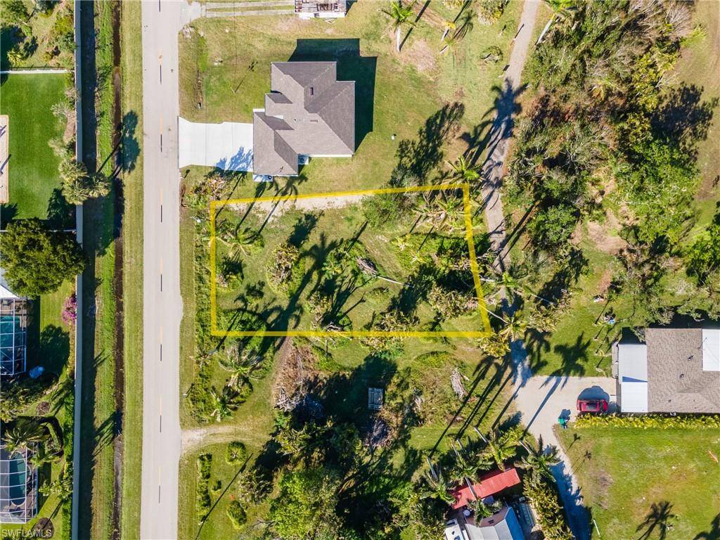 Fort Myers, FL 33908,15685 John Morris RD