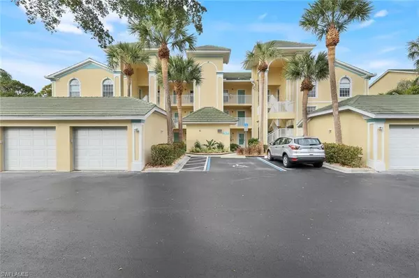 Naples, FL 34110,15515 Cedarwood LN #201