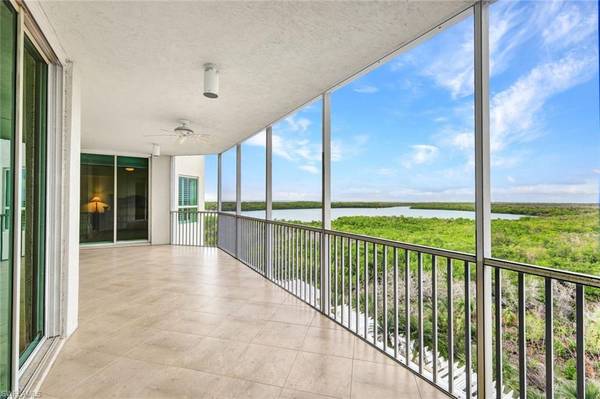 295 Grande WAY #405, Naples, FL 34110