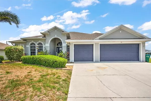Cape Coral, FL 33993,104 NW 7th TER