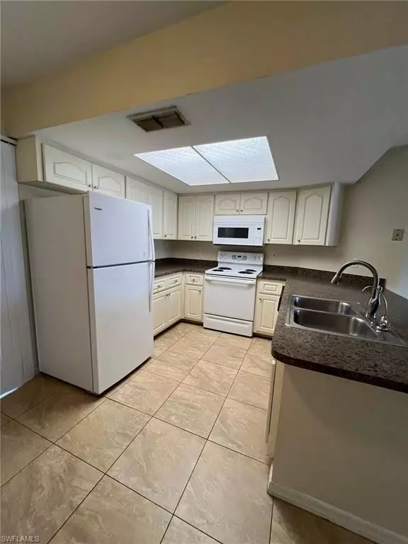 Cape Coral, FL 33904,4964 Vincennes ST #104