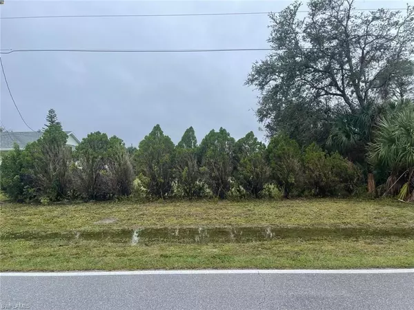 Rotonda West, FL 33947,183 Cougar WAY