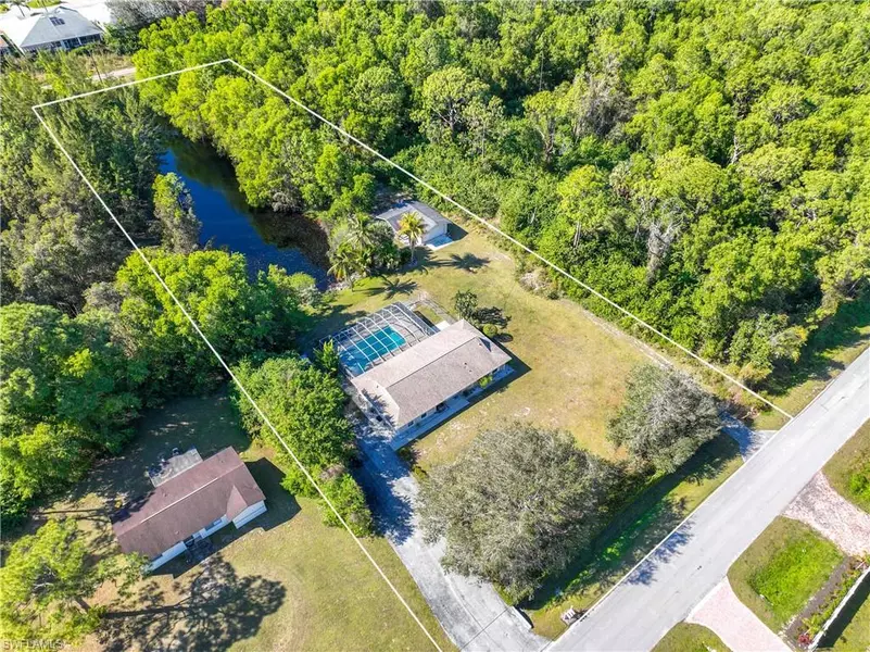 888 San Marcos BLVD, Naples, FL 34104