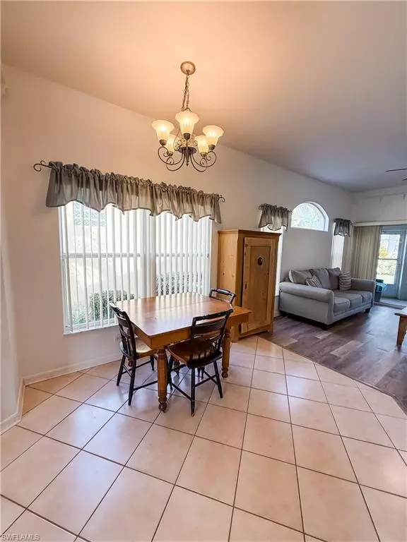 Estero, FL 33928,10732 Maui CIR