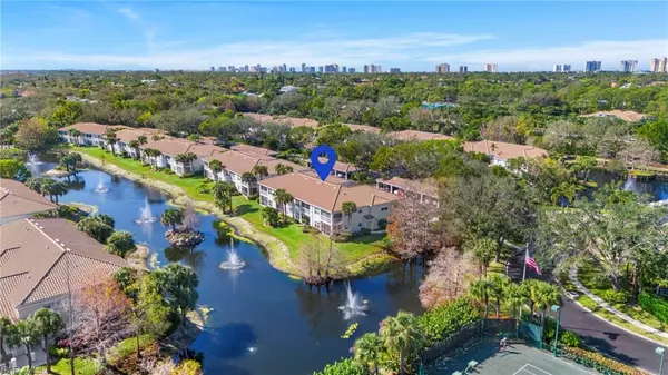 Naples, FL 34109,6800 Satinleaf RD S #202
