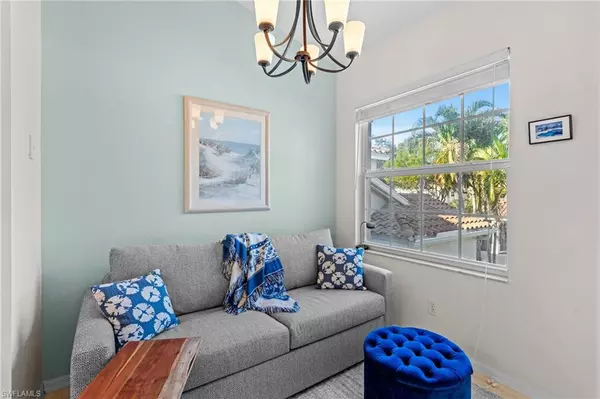 Naples, FL 34109,6800 Satinleaf RD S #202