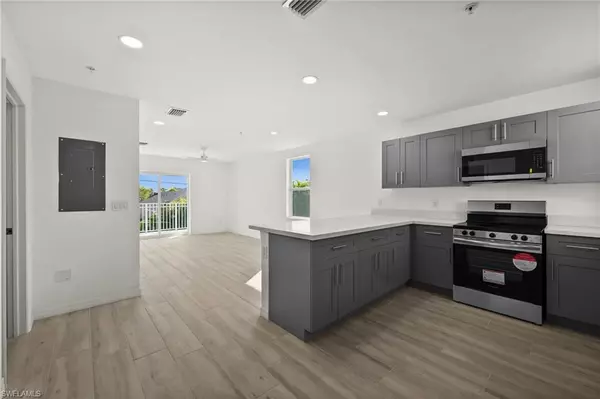 Cape Coral, FL 33914,3815 Chiquita BLVD S