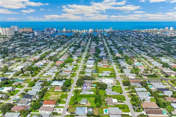 Naples, FL 34108,715 96th AVE N