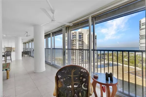 4041 Gulf Shore BLVD N #907, Naples, FL 34103