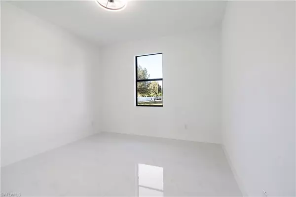 Lehigh Acres, FL 33971,3213 70th ST W