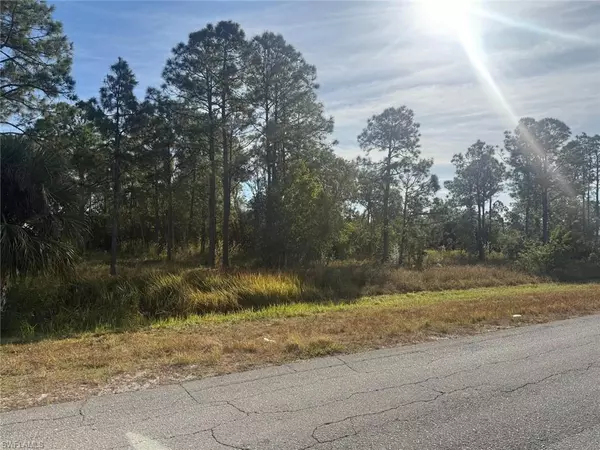 Lehigh Acres, FL 33974,753/755 Eisenhower BLVD