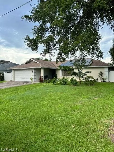 3161 43 ST, Naples, FL 34116