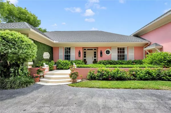 2627 Half Moon WALK, Naples, FL 34102