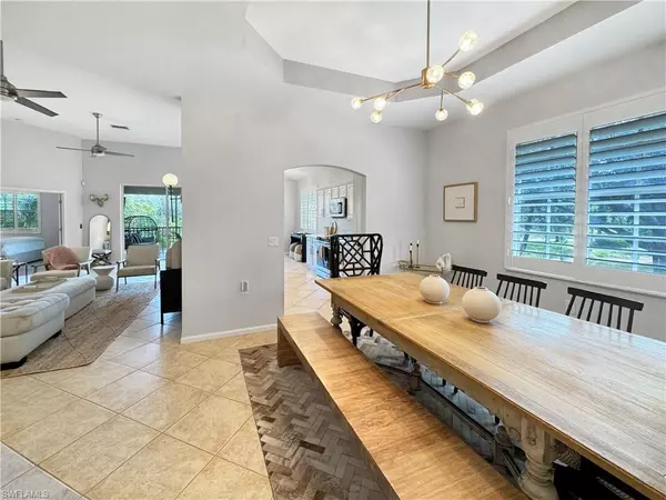 Naples, FL 34109,7134 Blue Juniper CT #202