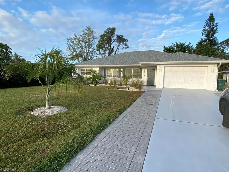 621 E Valley DR, Bonita Springs, FL 34134