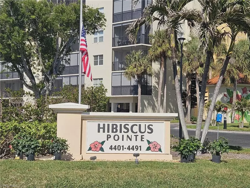 Hibiscus Boat Dock Bay Beach #20 LN, Fort Myers Beach, FL 33931
