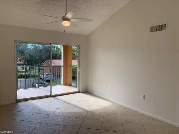 Naples, FL 34104,1170 Wildwood Lakes BLVD #207