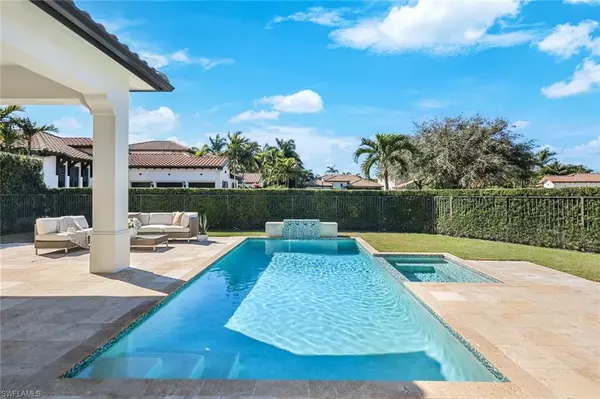 Naples, FL 34105,2231 Residence CIR