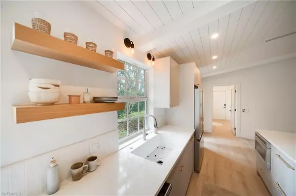 Naples, FL 34109,3695 El Segundo CT