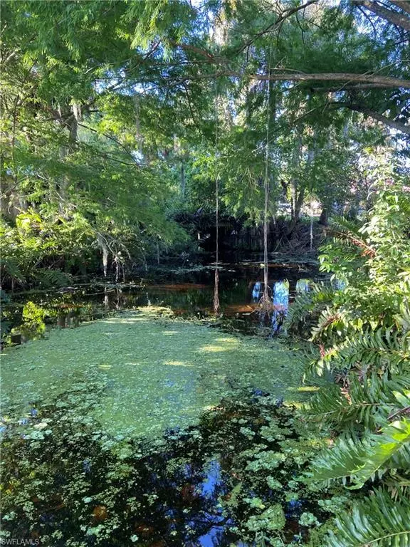 Okeechobee, FL 34974,15323 E State Road 78