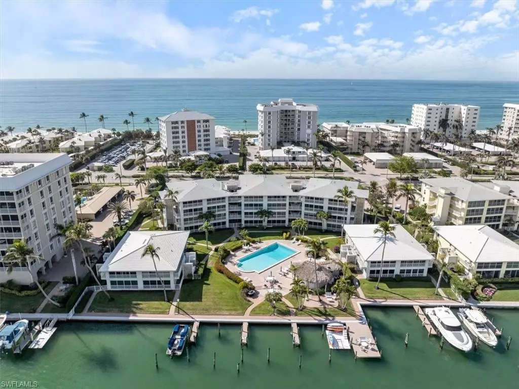 Naples, FL 34103,2800 Gulf Shore BLVD N #204