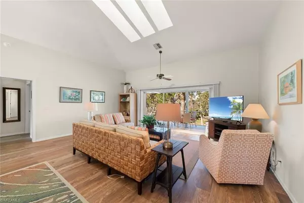 Sanibel, FL 33957,2126 Egret CIR