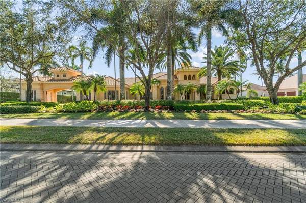 5900 Burnham RD, Naples, FL 34119