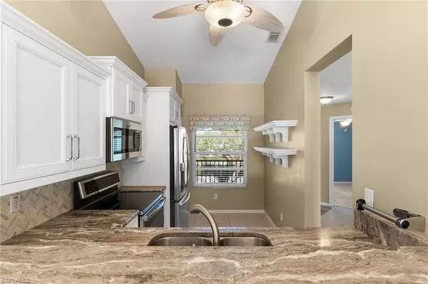 Naples, FL 34114,1356 Mainsail DR #1422