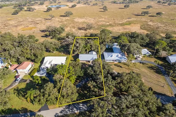 1250 Riverbend DR,  Labelle,  FL 33935