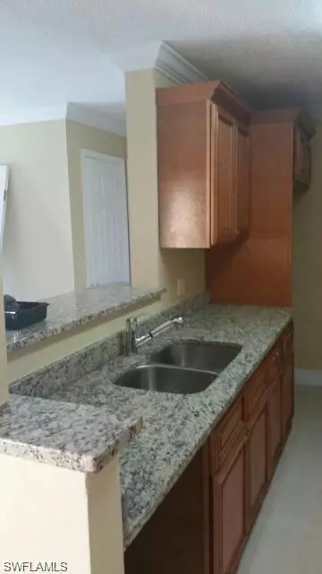 Fort Myers, FL 33916,2835 Winkler AVE #219