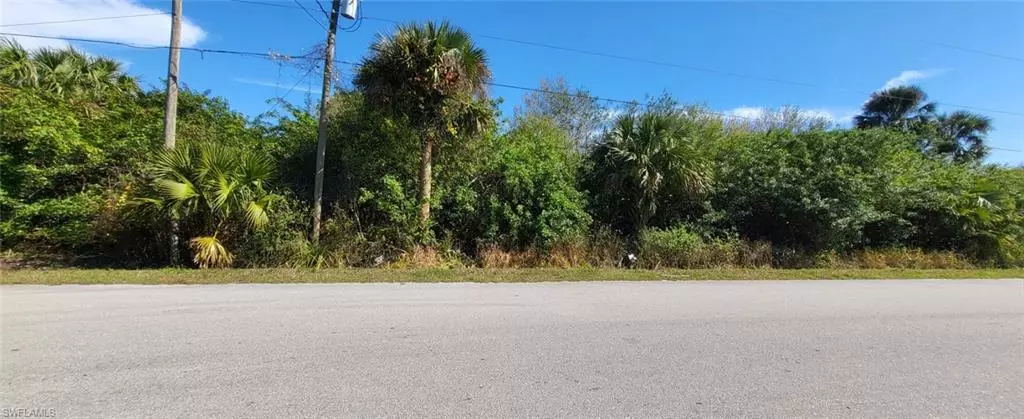 Naples, FL 34120,18th ST NE