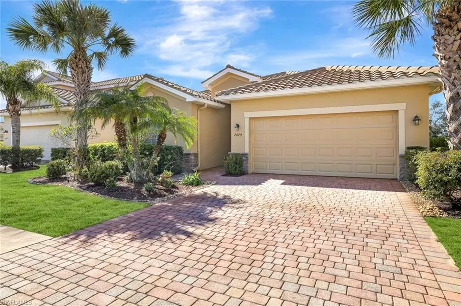 2474 Heydon CIR E, Naples, FL 34120