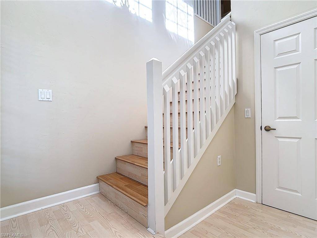 Naples, FL 34109,3082 Windsong CT #302