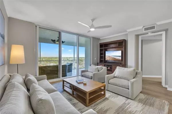 410 Flagship DR #1005, Naples, FL 34108