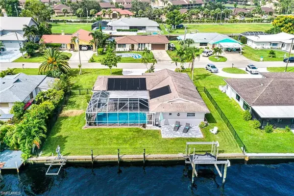 North Fort Myers, FL 33917,7179 Reymoor DR