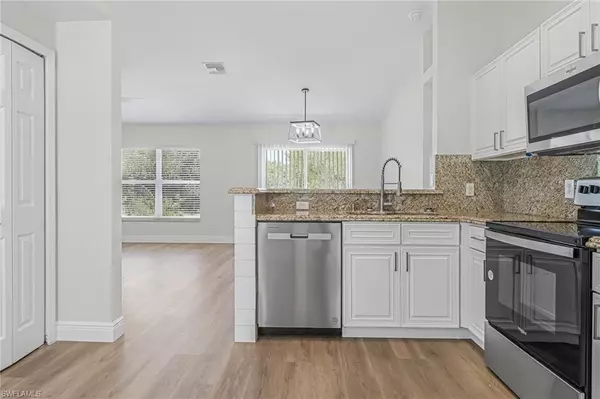 Naples, FL 34117,2921 2nd AVE SE